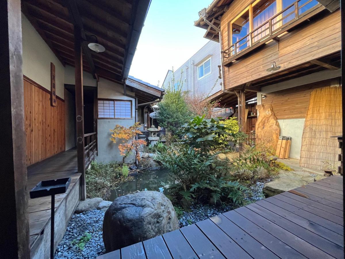 Only One Group Stays Per Day -Tenmaya-家族や仲間と貸し切りゲストハウス 天満屋 Накацуґава Екстер'єр фото